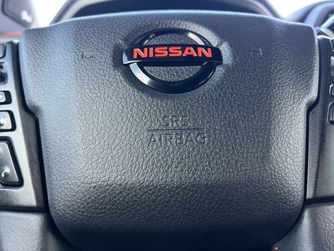 Used 2022 Nissan Titan PRO-4X w/ Pro-4x Convenience Package image 5