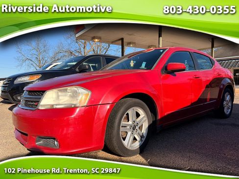 Used 2013 Dodge Avenger SXT FWD image 1