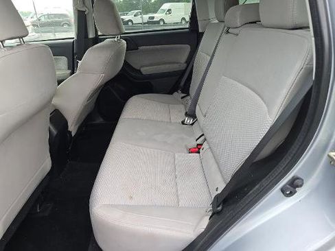 Used 2017 Subaru Forester 2.5i Premium AWD/4WD image 7