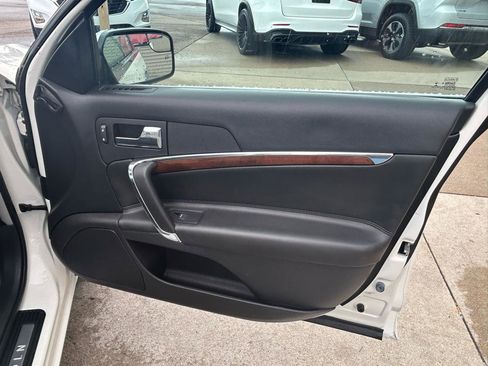 Used 2012 Lincoln MKZ FWD image 16
