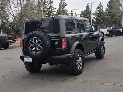 Used 2023 Ford Bronco Badlands AWD/4WD image 8