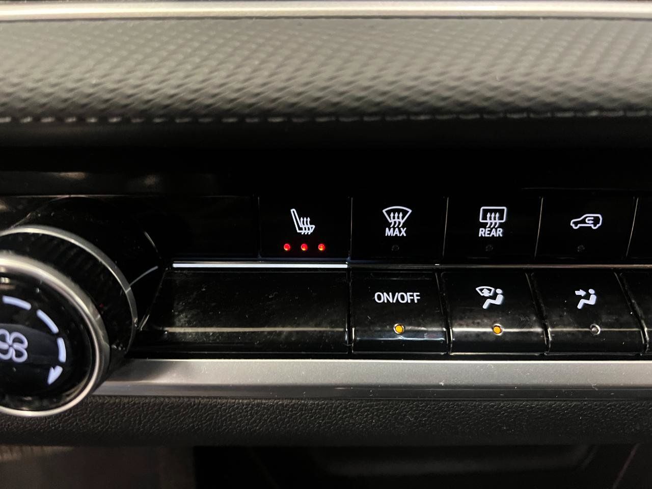 Used 2025 Chevrolet Equinox LT FWD image 58