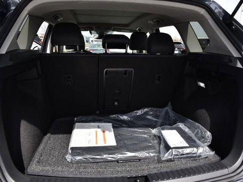 New 2026 Volkswagen Taos SE image 26