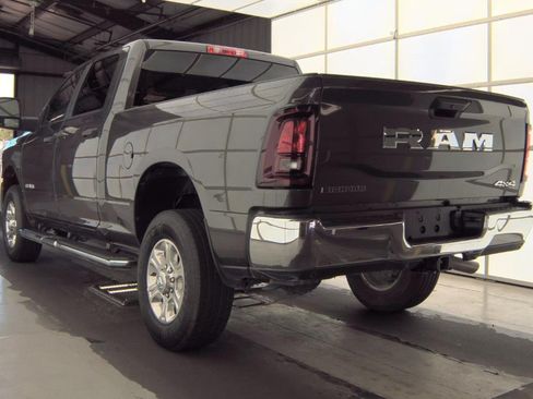 Used 2026 RAM 2500 Big Horn AWD/4WD image 6