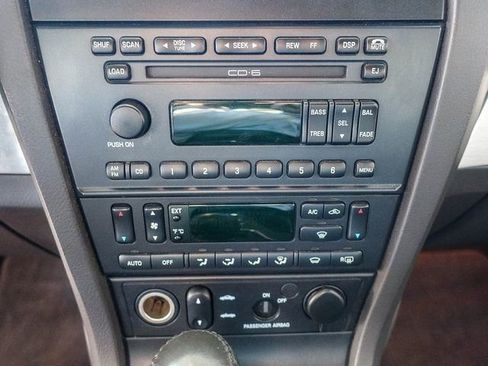 Used 2002 Ford Thunderbird RWD image 4