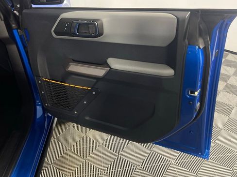 Used 2023 Ford Bronco Badlands image 39