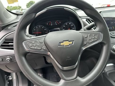 Used 2024 Chevrolet Malibu LT FWD image 13