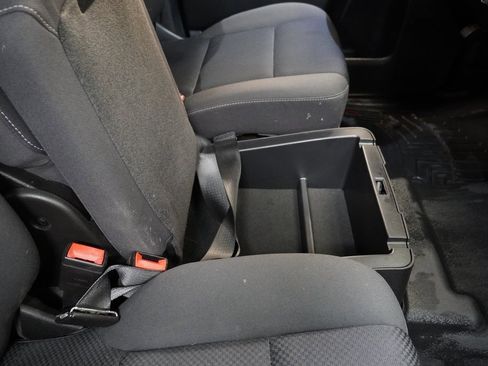 Used 2018 Chevrolet Silverado 1500 LT w/ All Star Edition image 33