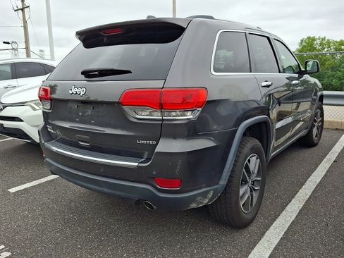 Used 2017 Jeep Grand Cherokee Limited AWD/4WD image 4