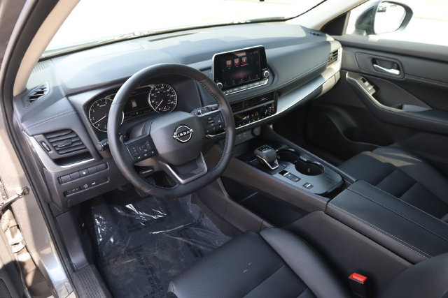 Used 2026 Nissan Rogue Dark Armor FWD image 11
