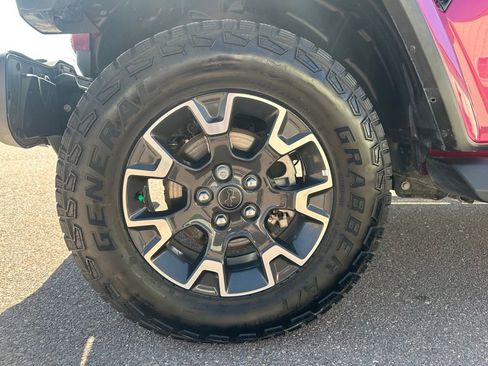 Used 2024 Jeep Wrangler Sahara w/ Technology Group image 41