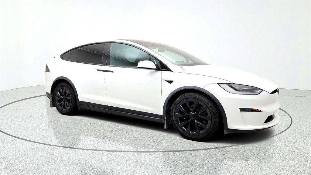 Used 2022 Tesla Model X AWD/4WD image 3