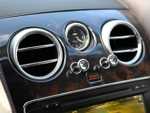 Used 2016 Bentley Flying Spur V8 AWD/4WD image 40