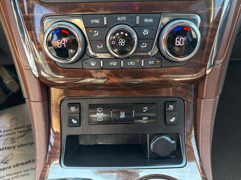 Used 2014 Buick Enclave Premium AWD/4WD image 20