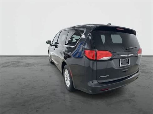 Used 2021 Chrysler Voyager LX image 2