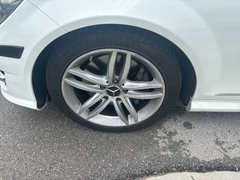 Used 2013 Mercedes-Benz C 300 4MATIC Sedan image 8