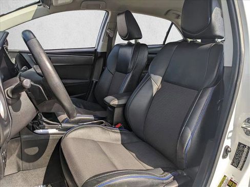 Used 2017 Toyota Corolla SE image 14