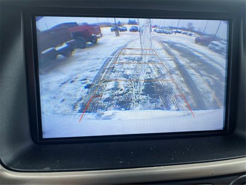 Used 2018 GMC Yukon Denali image 56