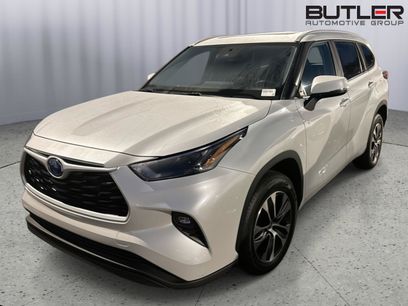 Used 2023 Toyota Highlander XLE