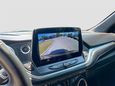 Used 2024 Chevrolet Blazer Premier image 13