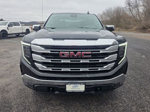 New 2026 GMC Sierra 1500 SLE image 15
