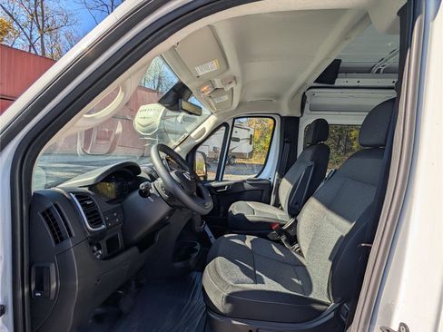 Used 2025 RAM ProMaster 2500 image 14