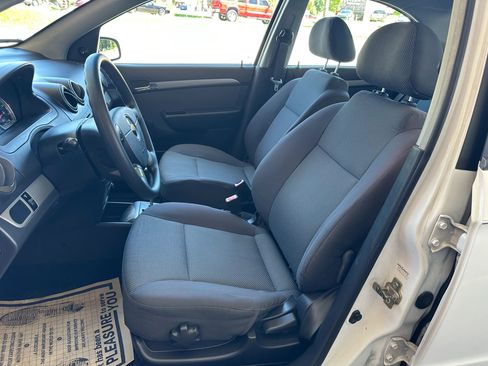 Used 2007 Chevrolet Aveo LS image 9