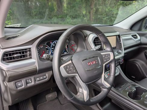 Used 2023 GMC Acadia SLT w/ Elevation Edition FWD image 31