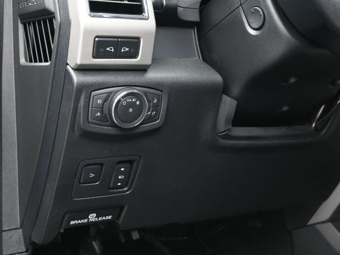 Used 2021 Ford F250 Lariat AWD/4WD image 22
