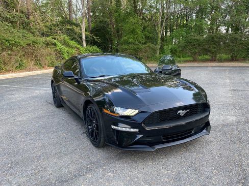Used 2018 Ford Mustang Coupe w/ Ecoboost Performance Package RWD image 43