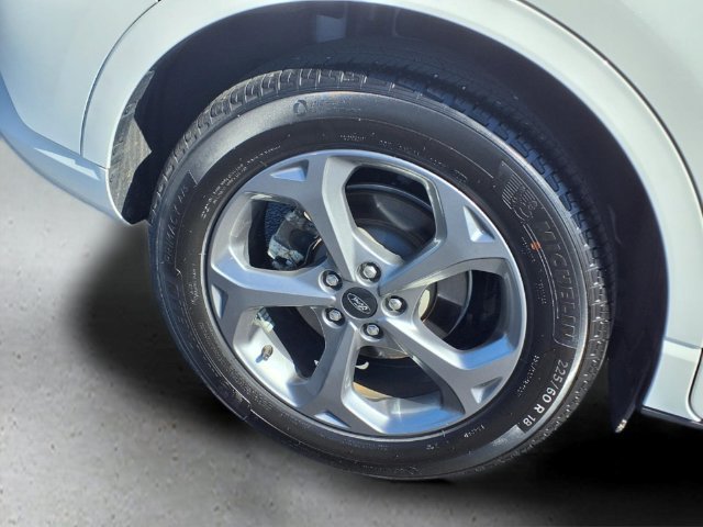 Used 2024 Ford Escape ST-Line w/ Tech Pack #1 AWD/4WD image 9