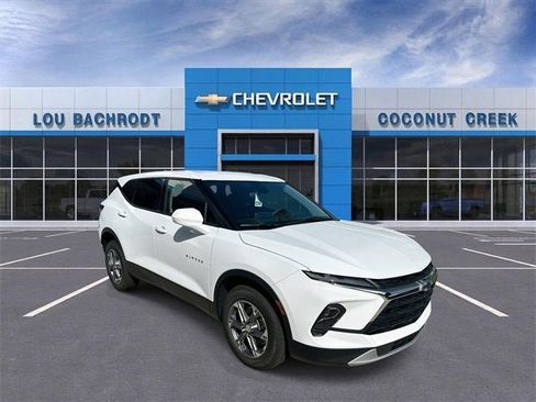New 2025 Chevrolet Blazer LT w/ Driver Confidence Package image 1
