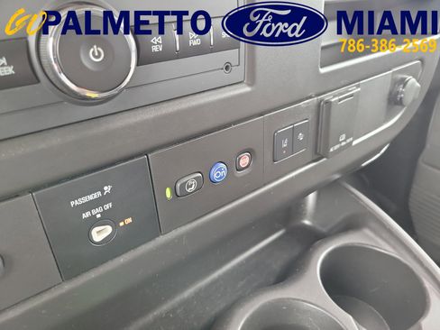 Used 2020 GMC Savana 2500 Extended w/ Driver Convenience Package RWD image 21