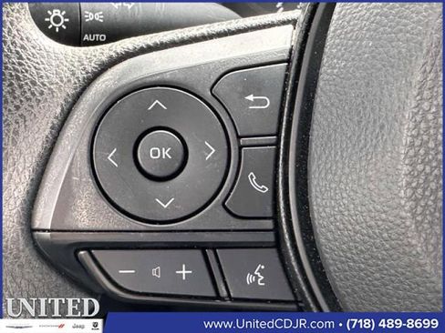 Used 2022 Toyota Corolla LE image 26