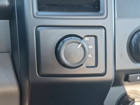 Used 2017 Ford F150 XL w/ Equipment Group 101A Mid AWD/4WD image 32