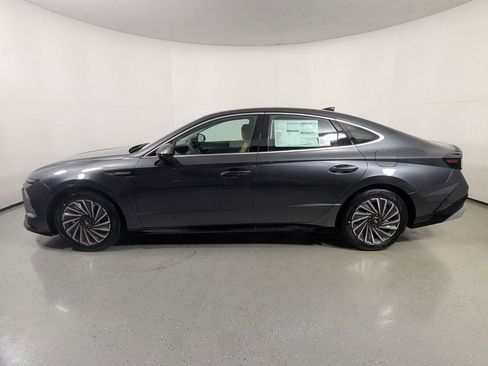 New 2026 Hyundai Sonata Limited image 4