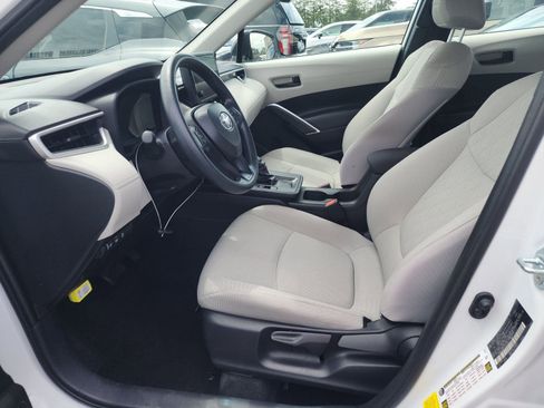 Used 2026 Toyota Corolla Cross L FWD image 11