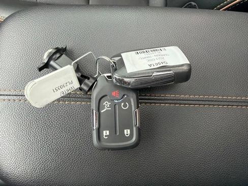 Used 2023 GMC Terrain AT4 AWD/4WD image 29
