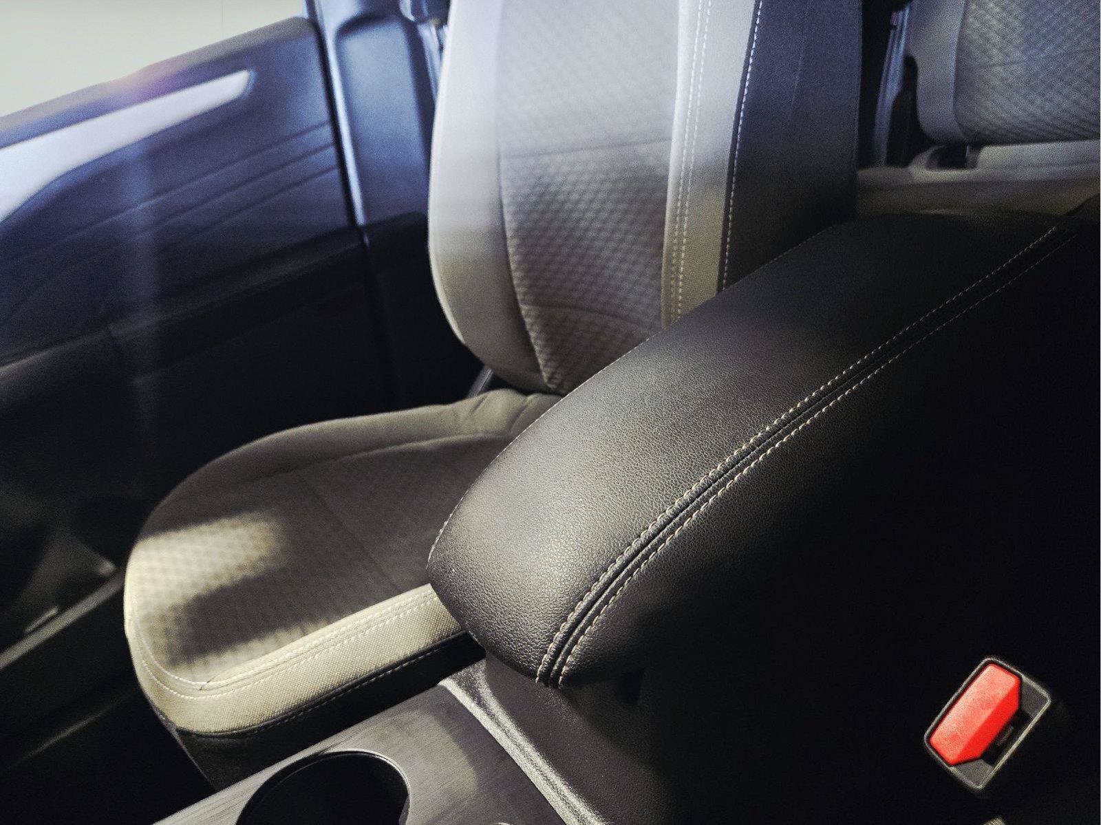 Used 2022 Ford Escape SE w/ Convenience Package FWD image 31