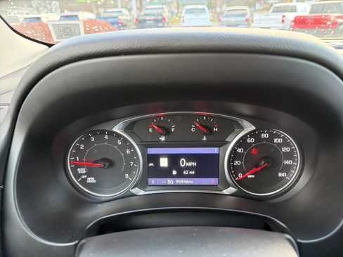 Used 2022 GMC Terrain SLE w/ Driver Convenience Package image 16