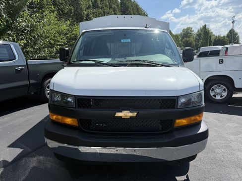New 2025 Chevrolet Express 3500 w/ Power Convenience Package RWD image 3