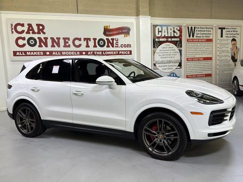 Used 2019 Porsche Cayenne AWD/4WD image 6