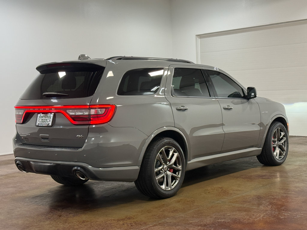 Used 2022 Dodge Durango R/T w/ Tow 'N Go Package AWD/4WD image 4