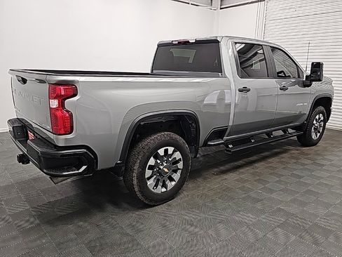 Used 2024 Chevrolet Silverado 2500 Custom w/ Custom Value Package image 8