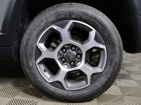 Used 2022 Jeep Compass Trailhawk w/ Sun and Sound Group image 19