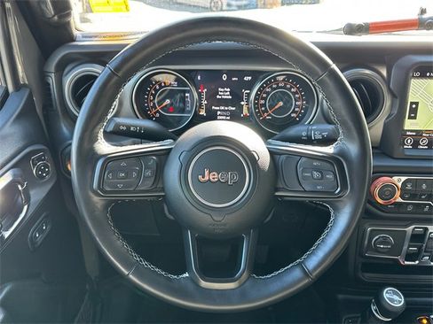 Used 2023 Jeep Gladiator Sport image 23