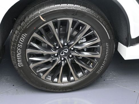 New 2026 INFINITI QX80 Autograph image 5