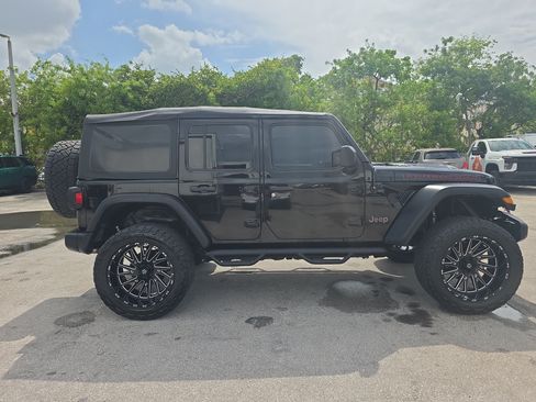 Used 2020 Jeep Wrangler Unlimited Rubicon AWD/4WD image 8