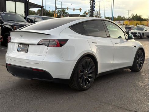 Used 2021 Tesla Model Y Performance AWD/4WD image 3