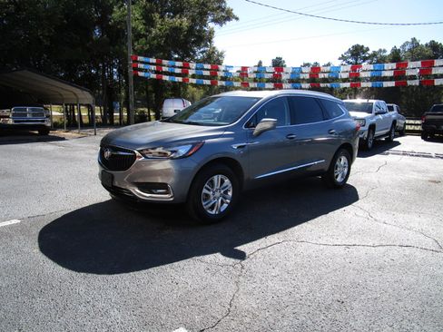 Used 2021 Buick Enclave Essence w/ Trailering Package, 5000 lbs. image 3